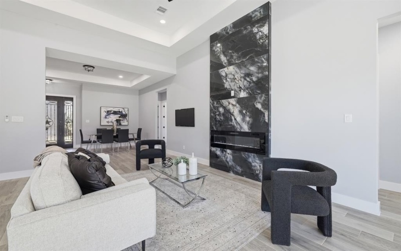 707 Ross Trail, Arlington, TX 76012, 4 Habitaciones Habitaciones , ,2 BañosBaños,Residential,En Venta,707 Ross Trail,0,21185505