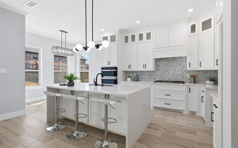 707 Ross Trail, Arlington, TX 76012, 4 Habitaciones Habitaciones , ,2 BañosBaños,Residential,En Venta,707 Ross Trail,0,21185505