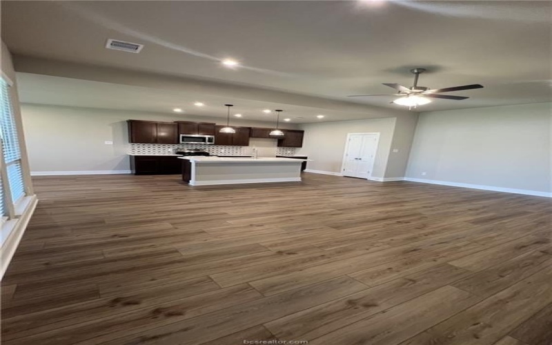 5305 Lyle Place, Bryan, TX 77807, 4 Bedrooms Bedrooms, ,3 BathroomsBathrooms,Residential,For Sale,5305 Lyle Place,25003803