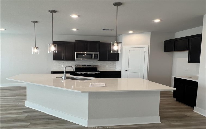 5304 Lyle Place, Bryan, TX 77807, 3 Bedrooms Bedrooms, ,2 BathroomsBathrooms,Residential,For Sale,5304 Lyle Place,25003805