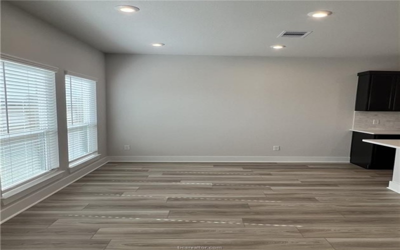 5304 Lyle Place, Bryan, TX 77807, 3 Bedrooms Bedrooms, ,2 BathroomsBathrooms,Residential,For Sale,5304 Lyle Place,25003805