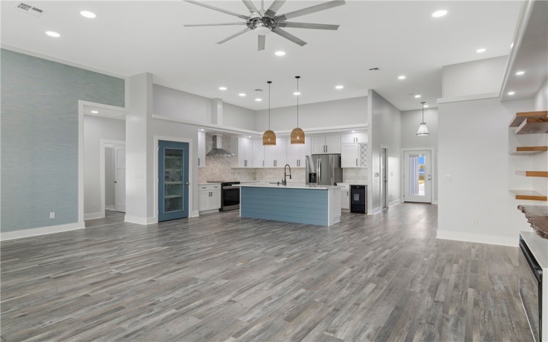 161 Shoalwater Way, Rockport, TX 78382, 3 Bedrooms Bedrooms, ,2 BathroomsBathrooms,Residential,For Sale,161 Shoalwater Way,0,451416