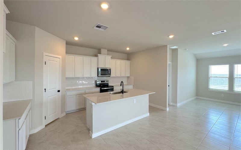 870 Fisher's Island Circle, Corpus Christi, TX 78415, 5 Bedrooms Bedrooms, ,3 BathroomsBathrooms,Residential,For Sale,870 Fisher's Island Circle,0,474503