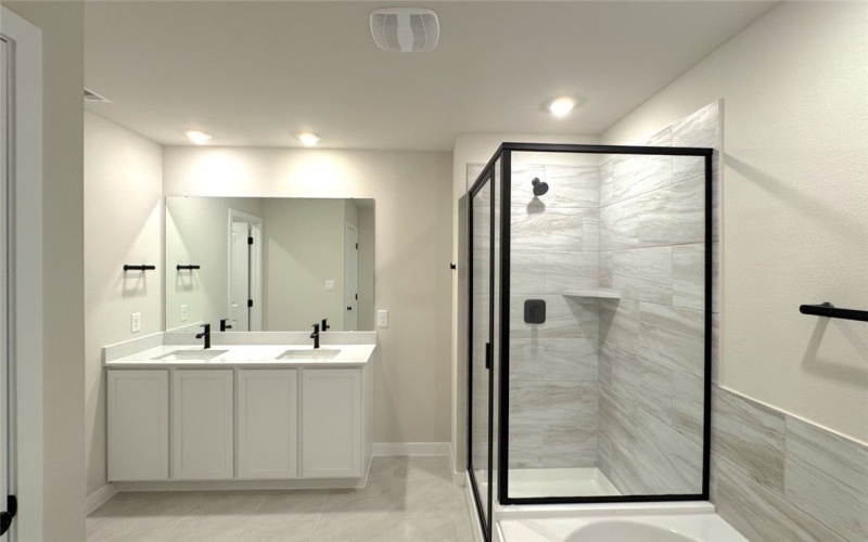 870 Fisher's Island Circle, Corpus Christi, TX 78415, 5 Bedrooms Bedrooms, ,3 BathroomsBathrooms,Residential,For Sale,870 Fisher's Island Circle,0,474503