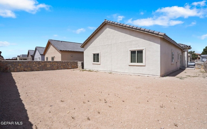 14352 BILL LAZOR Parkway, El Paso, TX 79928, 4 Bedrooms Bedrooms, ,2 BathroomsBathrooms,Residential,For Sale,14352 BILL LAZOR Parkway,0,941687