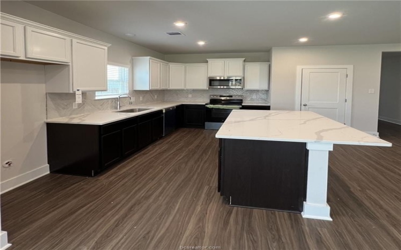 5324 Lyle Place, Bryan, TX 77807, 4 Bedrooms Bedrooms, ,2 BathroomsBathrooms,Residential,For Sale,5324 Lyle Place,25003807