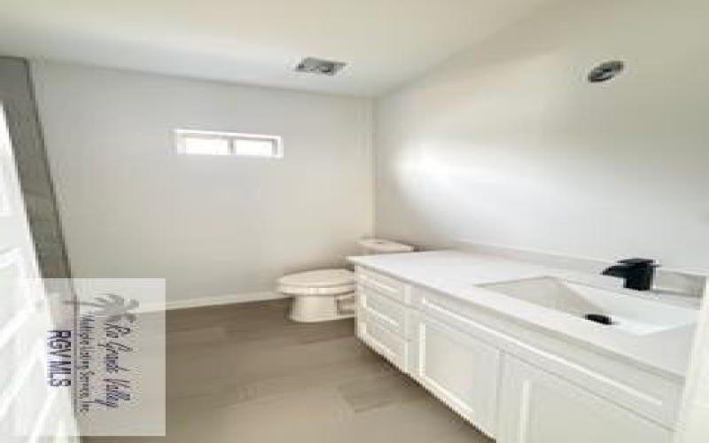 6148 MACKENNA DR, BROWNSVILLE, TX 78526, 3 Bedrooms Bedrooms, ,2 BathroomsBathrooms,Residential,For Sale,6148 MACKENNA DR,0,29775291