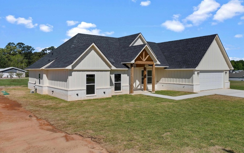 324 County Road 2204D, Tatum, TX 75691, 4 Bedrooms Bedrooms, ,2 BathroomsBathrooms,Residential,For Sale,324 County Road 2204D,0,20262407