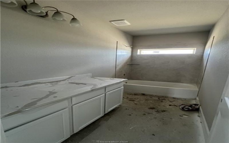 6308 Trado Drive, College Station, TX 77845, 4 Habitaciones Habitaciones , ,3 BañosBaños,Residential,En Venta,6308 Trado Drive,25005272