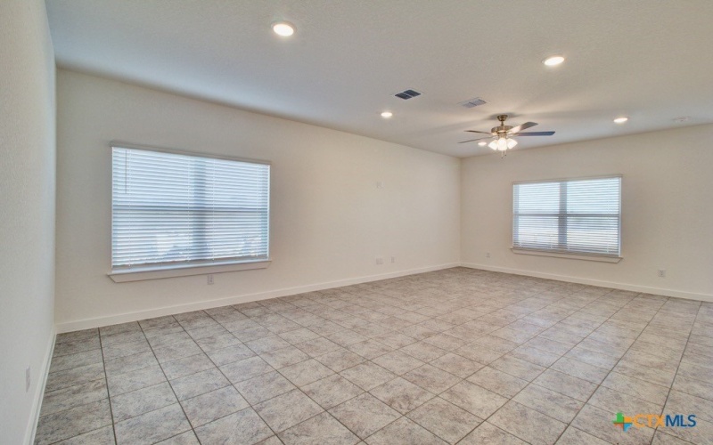 960 Tornado Ridge, New Braunfels, TX 78130, 5 Bedrooms Bedrooms, ,3 BathroomsBathrooms,Residential,For Sale,960 Tornado Ridge,0,609889