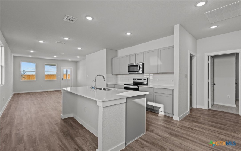 4325 Hobbiton Way, New Braunfels, TX 78130, 3 Bedrooms Bedrooms, ,2 BathroomsBathrooms,Residential,For Sale,4325 Hobbiton Way,0,609890