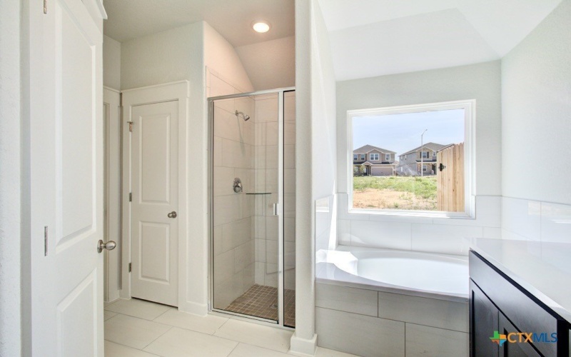 956 Tornando Ridge, New Braunfels, TX 78130, 4 Bedrooms Bedrooms, ,2 BathroomsBathrooms,Residential,For Sale,956 Tornando Ridge,0,609891