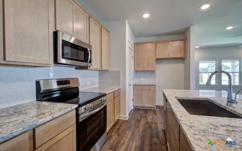 956 Tornando Ridge, New Braunfels, TX 78130, 4 Bedrooms Bedrooms, ,2 BathroomsBathrooms,Residential,For Sale,956 Tornando Ridge,0,609891