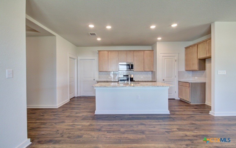 956 Tornando Ridge, New Braunfels, TX 78130, 4 Bedrooms Bedrooms, ,2 BathroomsBathrooms,Residential,For Sale,956 Tornando Ridge,0,609891