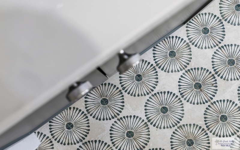 2924 ZEB DR, BROWNSVILLE, TX 78526, 3 Bedrooms Bedrooms, ,2 BathroomsBathrooms,Residential,For Sale,2924 ZEB DR,0,29775298