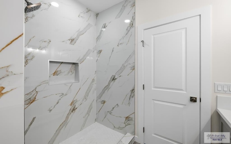 2924 ZEB DR, BROWNSVILLE, TX 78526, 3 Bedrooms Bedrooms, ,2 BathroomsBathrooms,Residential,For Sale,2924 ZEB DR,0,29775298