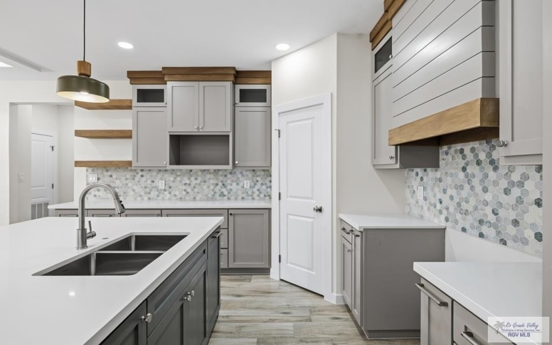 2924 ZEB DR, BROWNSVILLE, TX 78526, 3 Bedrooms Bedrooms, ,2 BathroomsBathrooms,Residential,For Sale,2924 ZEB DR,0,29775298