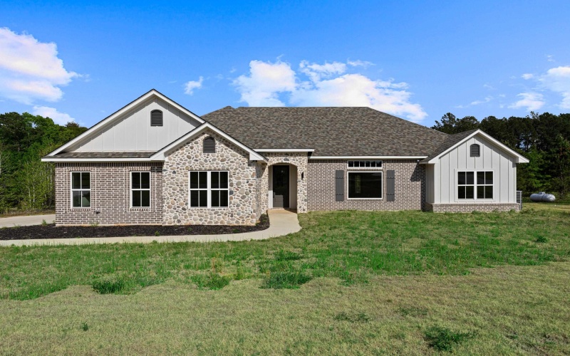 125 CR 387D, Henderson, TX 75654, 3 Bedrooms Bedrooms, ,2 BathroomsBathrooms,Residential,For Sale,125 CR 387D,0,20262439