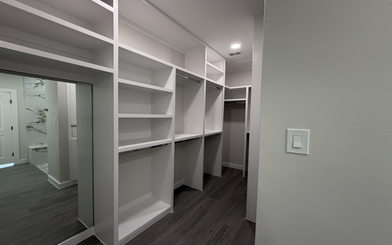 1017 Noyola Loop, Laredo, TX 78046, 3 Bedrooms Bedrooms, ,2 BathroomsBathrooms,Residential,For Sale,1017 Noyola Loop,0,20261618