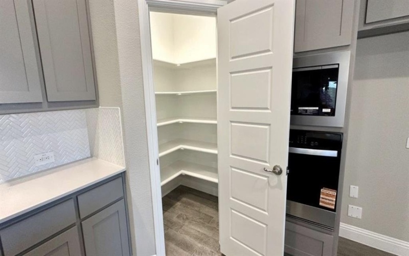 2513 GOLDFINCH Drive, Denton, TX 76205, 5 Bedrooms Bedrooms, ,3 BathroomsBathrooms,Residential,For Sale,2513 GOLDFINCH Drive,0,21045824