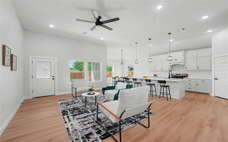 1006 E Allen Avenue, Fort Worth, TX 76104, 3 Bedrooms Bedrooms, ,2 BathroomsBathrooms,Residential,For Sale,1006 E Allen Avenue,0,21226975