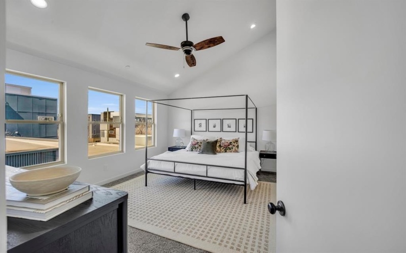 5806 Bryan Parkway #103, Dallas, TX 75206, 2 Bedrooms Bedrooms, ,2 BathroomsBathrooms,Residential,For Sale,5806 Bryan Parkway,0,21227967