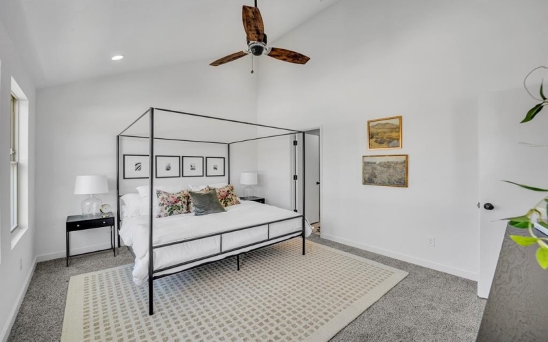 5806 Bryan Parkway #103, Dallas, TX 75206, 2 Bedrooms Bedrooms, ,2 BathroomsBathrooms,Residential,For Sale,5806 Bryan Parkway,0,21227967