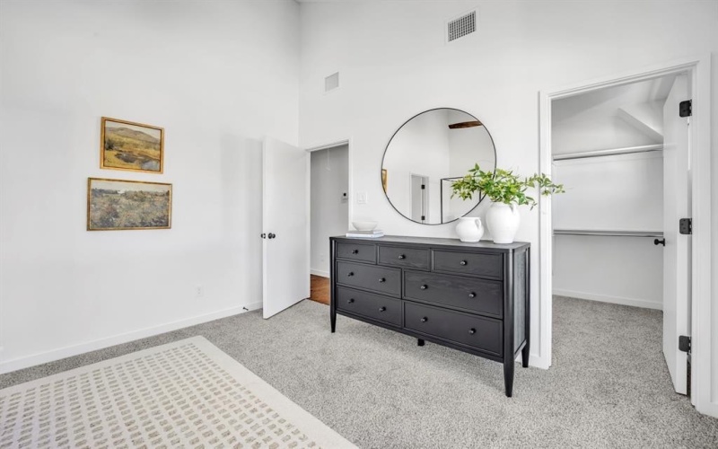 5806 Bryan Parkway #103, Dallas, TX 75206, 2 Bedrooms Bedrooms, ,2 BathroomsBathrooms,Residential,For Sale,5806 Bryan Parkway,0,21227967