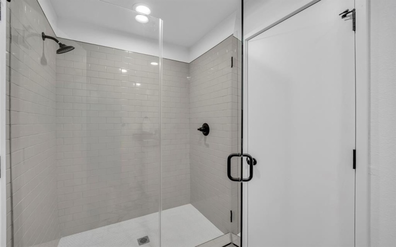 5806 Bryan Parkway #103, Dallas, TX 75206, 2 Bedrooms Bedrooms, ,2 BathroomsBathrooms,Residential,For Sale,5806 Bryan Parkway,0,21227967