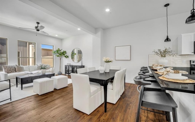 5806 Bryan Parkway #103, Dallas, TX 75206, 2 Bedrooms Bedrooms, ,2 BathroomsBathrooms,Residential,For Sale,5806 Bryan Parkway,0,21227967