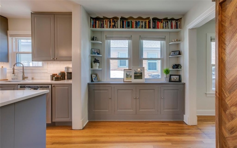 3343 Gibsondell Avenue, Dallas, TX 75211, 2 Bedrooms Bedrooms, ,2 BathroomsBathrooms,Residential,For Sale,3343 Gibsondell Avenue,0,21230203