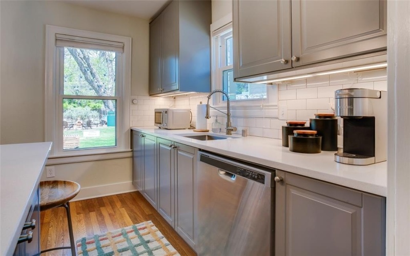 3343 Gibsondell Avenue, Dallas, TX 75211, 2 Bedrooms Bedrooms, ,2 BathroomsBathrooms,Residential,For Sale,3343 Gibsondell Avenue,0,21230203