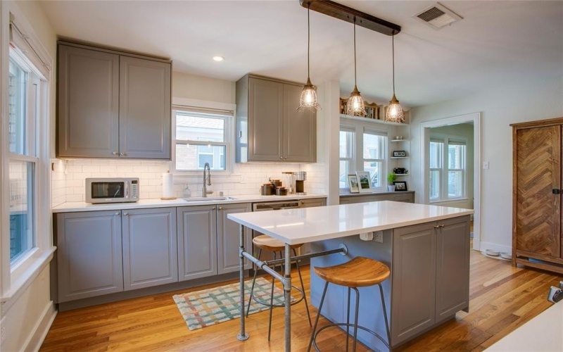 3343 Gibsondell Avenue, Dallas, TX 75211, 2 Bedrooms Bedrooms, ,2 BathroomsBathrooms,Residential,For Sale,3343 Gibsondell Avenue,0,21230203