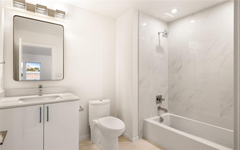 828 McBroom Street, Dallas, TX 75212, 4 Bedrooms Bedrooms, ,3 BathroomsBathrooms,Residential,For Sale,828 McBroom Street,0,21230283