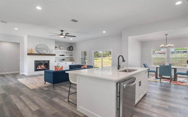 1013 Don Eve Court, Azle, TX 76020, 4 Bedrooms Bedrooms, ,2 BathroomsBathrooms,Residential,For Sale,1013 Don Eve Court,0,21230895