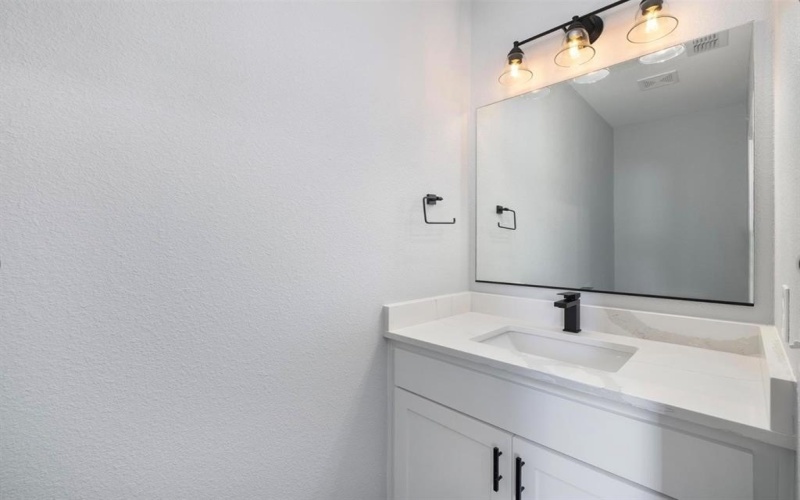 1013 Don Eve Court, Azle, TX 76020, 4 Bedrooms Bedrooms, ,2 BathroomsBathrooms,Residential,For Sale,1013 Don Eve Court,0,21230895