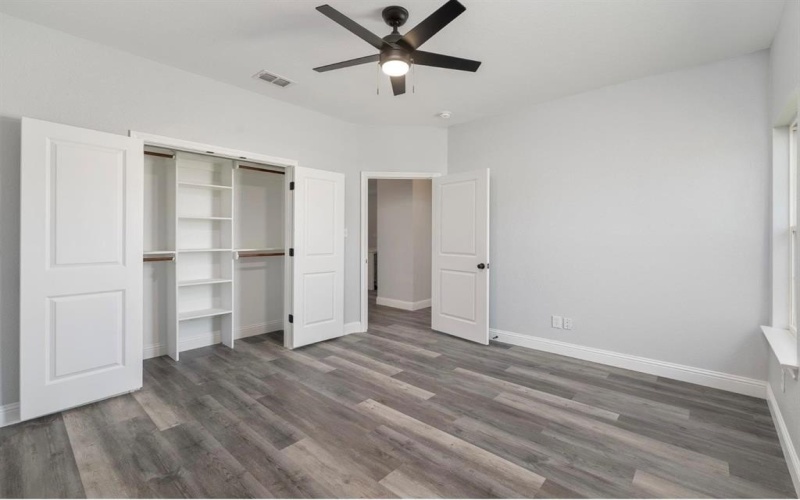 1013 Don Eve Court, Azle, TX 76020, 4 Bedrooms Bedrooms, ,2 BathroomsBathrooms,Residential,For Sale,1013 Don Eve Court,0,21230895