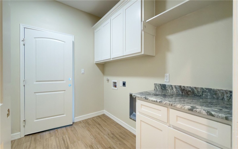 1517 Scorpio Drive, Corpus Christi, TX 78415, 4 Bedrooms Bedrooms, ,3 BathroomsBathrooms,Residential,For Sale,1517 Scorpio Drive,0,457812