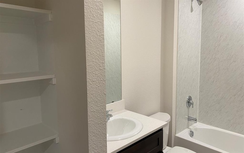 107 Hunters Way, Canton, TX 75103, 5 Habitaciones Habitaciones , ,3 BañosBaños,Residential,En Venta,107 Hunters Way,0,21231161