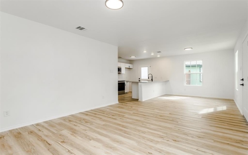 308 S 3rd, Bonham, TX 75418, 3 Habitaciones Habitaciones , ,2 BañosBaños,Residential,En Venta,308 S 3rd,0,21231164