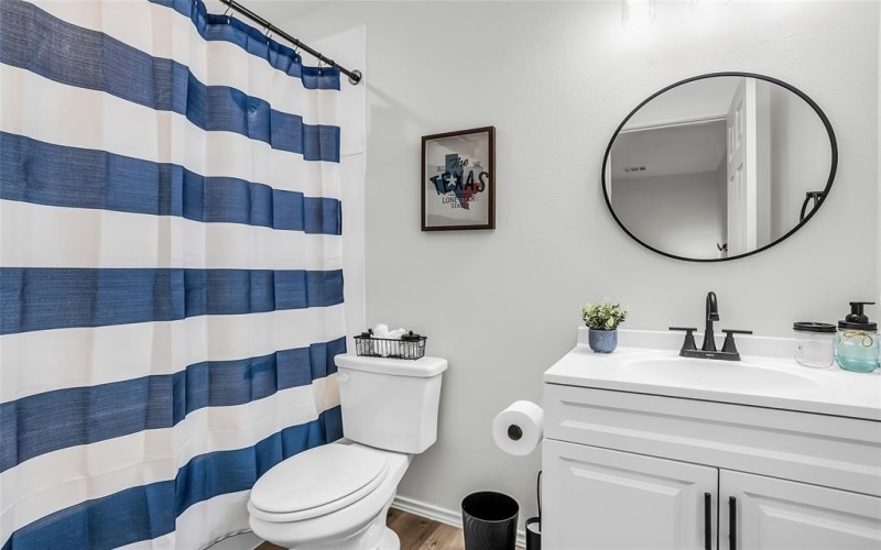 308 S 3rd, Bonham, TX 75418, 3 Habitaciones Habitaciones , ,2 BañosBaños,Residential,En Venta,308 S 3rd,0,21231164