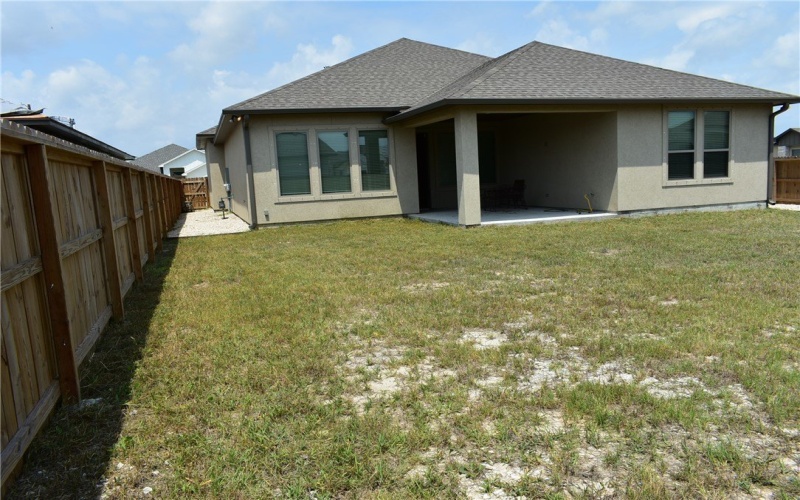 2114 Shoreline Vista Drive, Corpus Christi, TX 78418, 4 Habitaciones Habitaciones , ,3 BañosBaños,Residential,En Venta,2114 Shoreline Vista Drive,458158