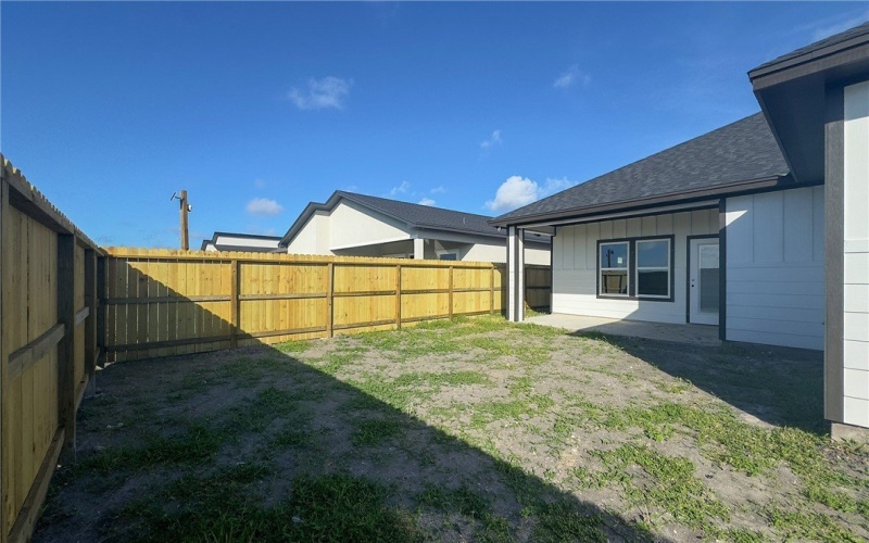 6214 Sadie Street, Corpus Christi, TX 78415, 4 Habitaciones Habitaciones , ,2 BañosBaños,Residential,En Venta,6214 Sadie Street,458766