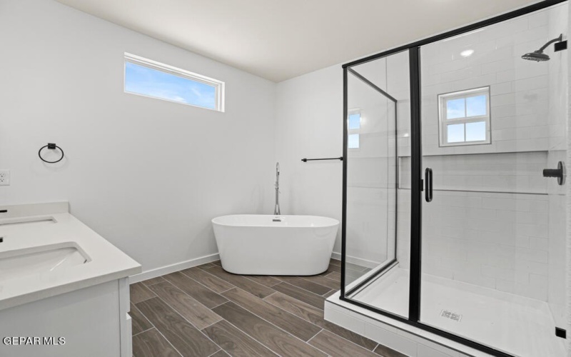 5868 Kobe Bryant Street, El Paso, TX 79924, 4 Habitaciones Habitaciones , ,3 BañosBaños,Residential,En Venta,5868 Kobe Bryant Street,893979