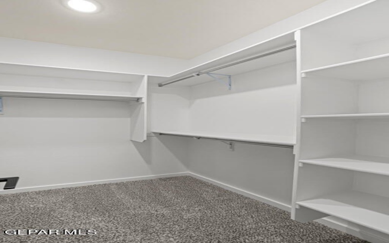 5868 Kobe Bryant Street, El Paso, TX 79924, 4 Habitaciones Habitaciones , ,3 BañosBaños,Residential,En Venta,5868 Kobe Bryant Street,893979