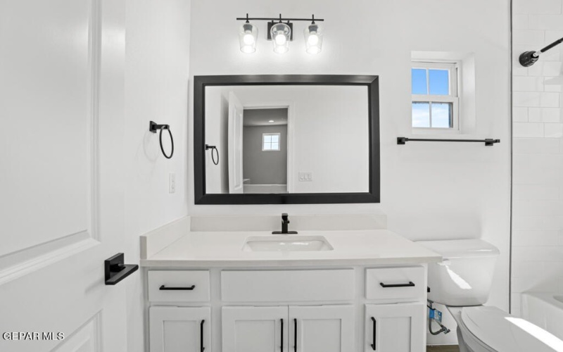 5868 Kobe Bryant Street, El Paso, TX 79924, 4 Habitaciones Habitaciones , ,3 BañosBaños,Residential,En Venta,5868 Kobe Bryant Street,893979