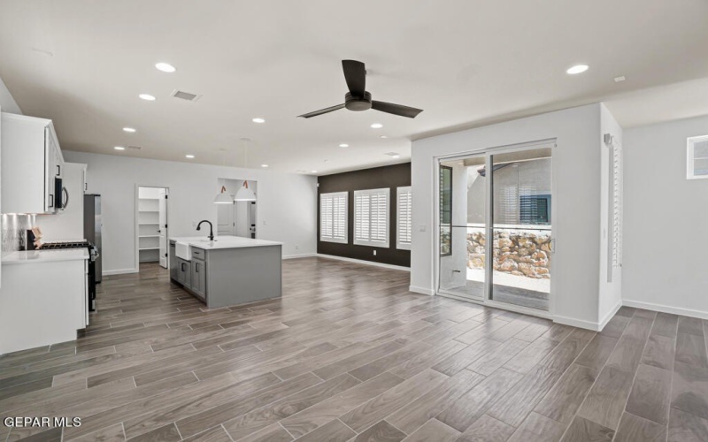 5868 Kobe Bryant Street, El Paso, TX 79924, 4 Habitaciones Habitaciones , ,3 BañosBaños,Residential,En Venta,5868 Kobe Bryant Street,893979