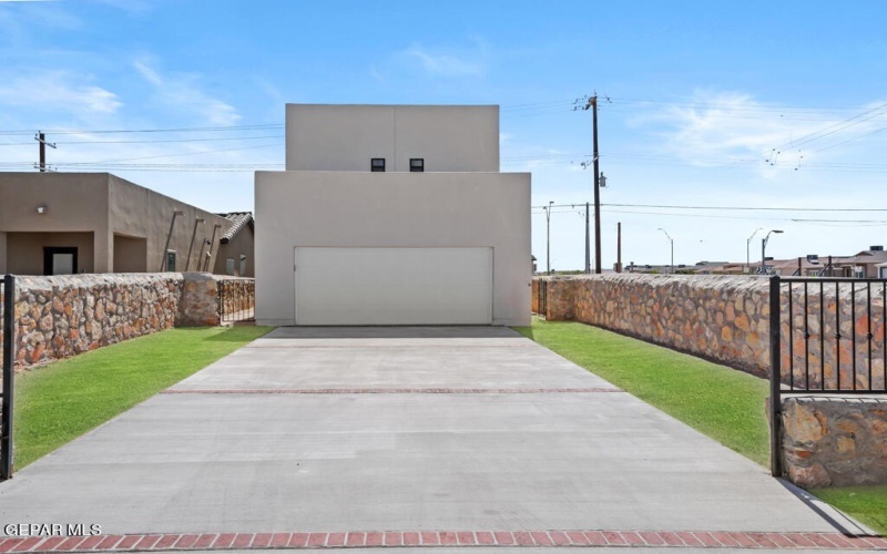 5868 Kobe Bryant Street, El Paso, TX 79924, 4 Habitaciones Habitaciones , ,3 BañosBaños,Residential,En Venta,5868 Kobe Bryant Street,893979