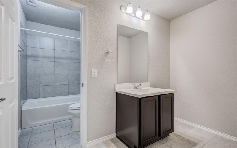 5529 Las Lomas Lane, Denton, TX 76208, 4 Bedrooms Bedrooms, ,5 BathroomsBathrooms,Residential,For Sale,5529 Las Lomas Lane,0,21230744