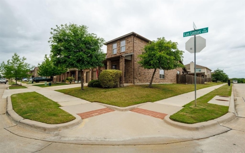 5529 Las Lomas Lane, Denton, TX 76208, 4 Bedrooms Bedrooms, ,5 BathroomsBathrooms,Residential,For Sale,5529 Las Lomas Lane,0,21230744